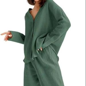 Пижама женская из 100% хлопка - Product Image 1