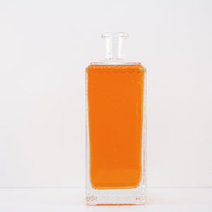 Hotsale rectangle toutes sortes <span class=keywords><strong>de</strong></span> bouteilles en verre <span class=keywords><strong>de</strong></span> forme différente, poids différent pour la vodka, le whisky, la tequila, le <span class=keywords><strong>gin</strong></span>, le rhum - Product Image 2
