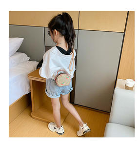 Mini pochette de luxe en PU pour enfants, sac à main pour petites filles, motif de dessin animé, cadeau d'anniversaire - Product Image 6