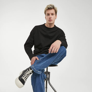 Maglietta Oversize DOBERMAN da uomo a maniche lunghe - Product Image 1