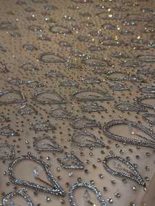 Tissu de luxe brodé de perles et de strass pour robes, dentelle haut de gamme pour robes de mariée et vêtements de haute couture - Product Image 3