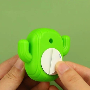 Nouveau jouet pour chat 2026 : Balle de cactus en ABS comestible, anti-anxiété, pour chatons, nettoyage des dents - Product Image 3