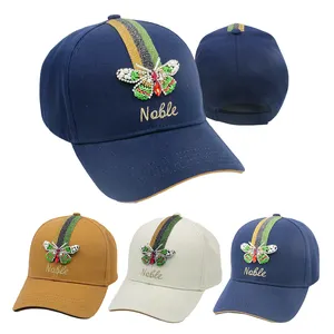 Yeni moda stil kelebek nakış süslemeleri bayan spor şapkalar yüksek kalite 6 Panel pamuk beyzbol kapaklar