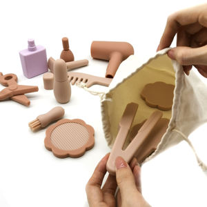 12PC Ensemble de jouets de maquillage en silicone Faire semblant de jouets de salon de beauté Kit de maquillage pour tout-petits pour filles - Product Image 2