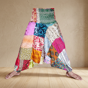 Pantalon de jogging vintage en soie patchwork imprimé, taille basse, style bohème gypsy, personnalisé - Product Image 4