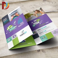 Brochures pliées en trois, dépliants et catalogues A4 en papier et carton, avec conception personnalisée et impression CMJN, pour la remise des diplômes, les entreprises et le secteur médical, de qualité supérieure et à prix abordable.
