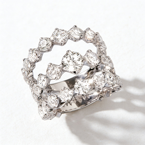 Anillo de compromiso y moda de plata personalizado con oro macizo de 10K/14K/18K, con circonitas cultivadas en laboratorio CVD de calidad IGI VVS-VS, corte brillante, estilo clásico y diseño en racimo. - Product Image 1