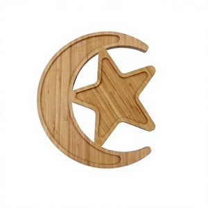 Plato de madera para chocolates con forma de luna y estrella de calidad premium, bandeja para servir nueces, especial para Ramadán. - Product Image 1