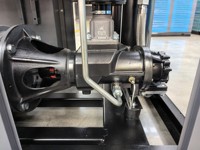 Kompresor Udara Sekrup Kecepatan Tetap Industri 7.5kw 10hp Operasi Stabil Kompresor Udara Frekuensi Tetap
