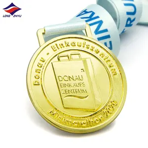 Longzhiyu เหรียญรางวัลสำหรับวิ่งโลโก้ยูเออี17ปีดีไซน์แบบของคุณเองจากโรงงาน