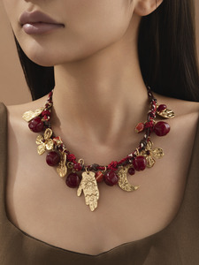 Collar de Moda Kaimei 2025, Collar Tejido de 3 Hilos con Cuentas Variadas Rojas y Colgante de Resina Roja - Product Image 5