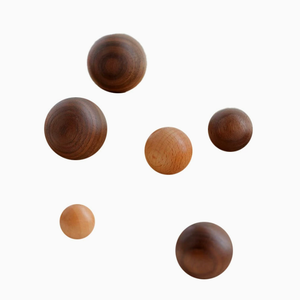 Poignée de tiroir ronde à un seul trou, poignée de porte de placard et de armoire en bois massif, bouton rond en bois de hêtre minimaliste nordique - Product Image 1