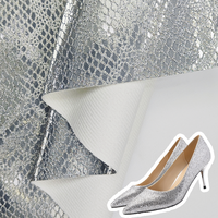Échantillons gratuits designer marque cuir véritable matériau microfibre artificielle cuir PU pour chaussure