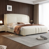 Ensemble Mobilier Moderne de Luxe Italien pour Suite Parentale avec Lit Double en Cuir