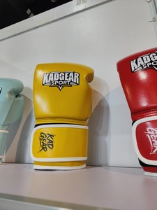 Gants de boxe en <span class=keywords><strong>cuir</strong></span> véritable, vente en gros d'usine - Product Image 2