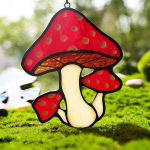 Fenêtre en verre coloré décorative pour champignons Attrape-lumière en verre coloré décoratif pour champignons rouges adapté aux fenêtres - Product Image 2