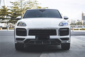 วัสดุคาร์บอนไฟเบอร์ยี่ห้อ Runde สำหรับอัพเกรดรถ Porsche Cayenne ชุดแต่งสไตล์ CMST ประกอบด้วยลิ้นหน้า สเกิร์ตข้าง คิ้วล้อ สปอยเลอร์หลัง - Product Image 2