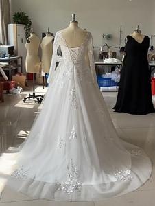 <span class=keywords><strong>2025</strong></span> Tùy Chỉnh Phi Wedding Dress Dài Tay Áo Thanh Lịch Ren Backless Gown Với Mềm Tulle Train Ngà Trắng Bridal Gown - Product Image 5