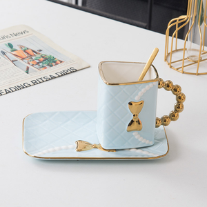 Ensemble de tasses à café en porcelaine rétro faites à la main en forme de nœud, avec plateau et cuillère, motif rustique japonais, luxe léger haut de gamme, compatible lave-vaisselle/micro-ondes - Product Image 3