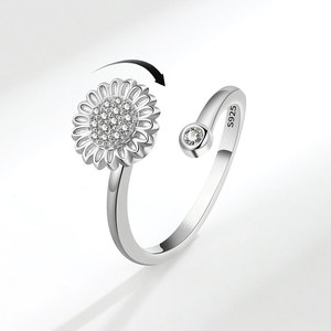 Anillos abiertos giratorios de girasol de moda, con microincrustaciones de circonita, chapados en oro blanco sobre cobre, joyería sencilla para niñas. - Product Image 1