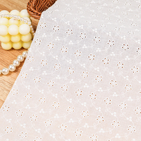 Tissu en dentelle 100 % coton découpé au laser, perforé, à broderie florale, ajouré, pour robes, chemisiers et vêtements pour enfants