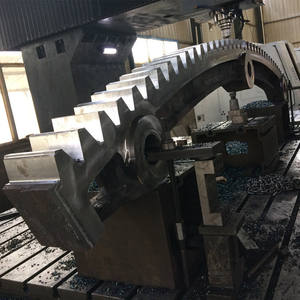 Fresadora CNC de pórtico OEM grande de 6 metros con estructura forjada, módulo no estándar, fresado de eje de engranaje grande, acero, para outsourcing - Product Image 1