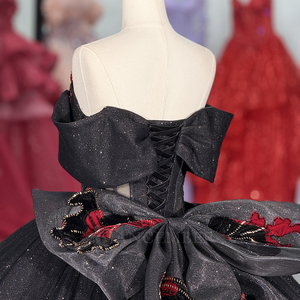Robe de bal Jancember 6940 noire et rouge, épaules dénudées, robe de Quinceañera, broderie florale, volants en tulle - Product Image 6
