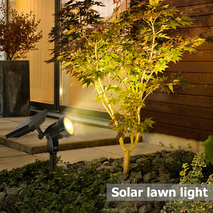 Lampe LED solaire avec pic, éclairage d'extérieur à large faisceau, idéal pour un jardin ou un sentier, 4 unités - Product Image 6