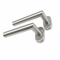 Poignée de porte moderne en acier inoxydable brossé avec couvercle de serrure pour ensemble de poignée de porte intérieure de maison et appartement