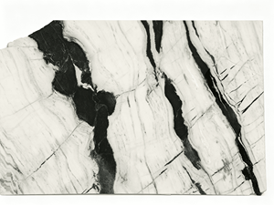 Mármol Blanco Natural de la Cantera Old Quarry Panda con Vetas Negras Intensas, Losas Grandes para Paredes Interiores, Pisos y Decoración de Lujo - Product Image 1