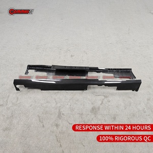 Faldones laterales de fibra de carbono seca de alta calidad, estilo OEM, para Ferrari F12 - Product Image 6