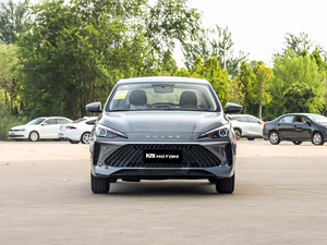 Nouvelle Roewe i5 2026 de Qualité Export, 1.5L Manuelle 5 Vitesses, Faible Consommation 5.98L, Écran LCD, Conduite à Gauche, Essence, Berline Sombre R16 - Product Image 2