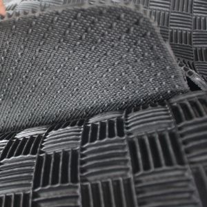 แผ่นรองท้ายรถแบบยางอเนกประสงค์สีดำชุดวัสดุพีวีซีกันลื่นสำหรับ Nissan Armada A4 Ranger - Product Image 1