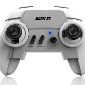 Coche RC Eléctrico 4x4 RC2002 con Función de Pulverización de Luces, Control Remoto de 4 Canales, Alcance de 80m, Regalo de Cumpleaños - Product Image 4