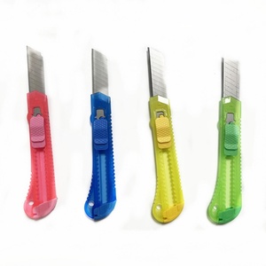 Wholesale Promotional Factory Supplies Stationery Knife <b>Plastic</b> Handle <b>Sliding</b> Retractable Utility Knife - Product Image 3
