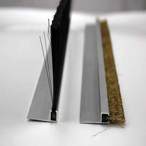 <span class=keywords><strong>Brosse</strong></span> d'étanchéité inférieure pour portes en <span class=keywords><strong>profil</strong></span>és d'aluminium <span class=keywords><strong>de</strong></span> forme HYT, taille personnalisée - Product Image 2