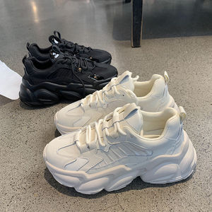 Vente directe d'usine, vente en gros, nouvelle conception, sans marque, logo personnalisé, <span class=keywords><strong>chaussures</strong></span> de sport décontractées pour femmes de haute qualité à <span class=keywords><strong>bon</strong></span> <span class=keywords><strong>prix</strong></span> - Product Image 1