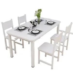 โต๊ะรับประทานอาหารที่ทันสมัยเรียบง่ายพร้อมเก้าอี้ร้านอาหารชั้นประหยัดสี่โต๊ะพักผ่อน