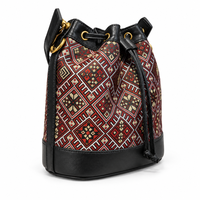 Logo Kustom OEM 2026 Tas Selempang Wanita Model Bucket Tali Serut Elegan Kulit Asli Grosir Pabrik