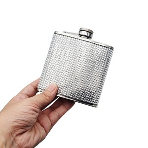 Gourde à liqueur pour femme, <span class=keywords><strong>petite</strong></span> forme carrée, diamant, 6 oz, mini gourde à <span class=keywords><strong>whisky</strong></span> avec entonnoir, gourde en acier inoxydable portable pour l'extérieur - Product Image 6