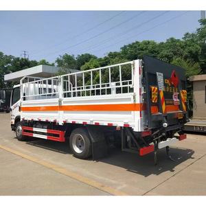 Venta directa <span class=keywords><strong>de</strong></span> fábrica ISUZU 4X2 8 toneladas <span class=keywords><strong>carga</strong></span> cilindro <span class=keywords><strong>de</strong></span> Gas Transporte Camión cerca camión <span class=keywords><strong>de</strong></span> <span class=keywords><strong>carga</strong></span> para mercancías peligrosas - Product Image 4