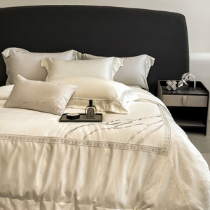 Set di Biancheria da Letto in Lyocell Lavato di Lusso Leggero Super Morbido con Federe Doppie Copripiumino con Ricamo Floreale Prezzo di Fabbrica - Product Image 3