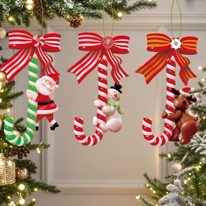Ensemble d'ornements de Noël en bois avec Père Noël, Bonhomme de neige, petites cannes et cannes à bonbons, décorations en bois artisanales pour suspendre à l'arbre de Noël - Product Image 1