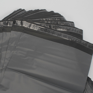 Bolsas de Envío Autoadhesivas de Polietileno Reciclado Gris al por Mayor de Fábrica, Bolsas de Embalaje para Logística de Comercio Electrónico y Mensajería - Product Image 2