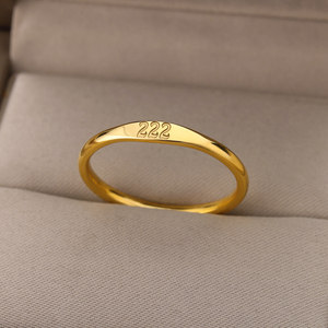 Anello Minimalista con Numero Angelico per Uomo e Donna, Gioiello da Dito in Acciaio Inossidabile con Numerologia 111 999 - Product Image 4