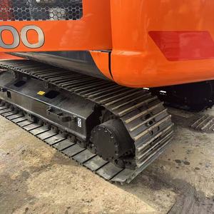 Excavatrice HITACHI zx200 d'occasion, 20 tonnes, d'origine japonaise, prix avantageux, pour travaux de terrassement. - Product Image 5