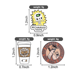 Broches émaillées avec motifs : Recharge 100% Squelette Batterie Pleine, <span class=keywords><strong>Tasse</strong></span> à café, Batterie Faible et Femme Rétro, et les inscriptions 'Demande à Papa' et 'Mams on Recharge' - Product Image 6