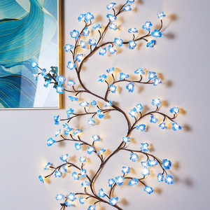 Lampada LED Decorativa a Forma di Ramo d'Albero Incantato con Fiori di Ciliegio Rosa, Foglie di Acero e Rose, Luce Notturna per Camera da Letto e Matrimoni - Product Image 4