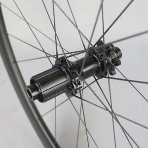 Jeu de roues de vélo de route en carbone chinois CX Offset Disc Cycling Fiber Clincher 700C - Product Image 4