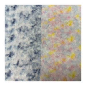 Tissu polaire granulé 100 % polyester effet sherpa, motif imprimé brillant pour vêtements de nuit pour filles, mémoire de forme - Product Image 1